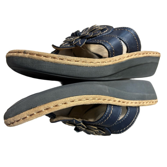 Cliffs by White Mountain Carnation Black Floral Sandals size 7M - Picture 4 of 6